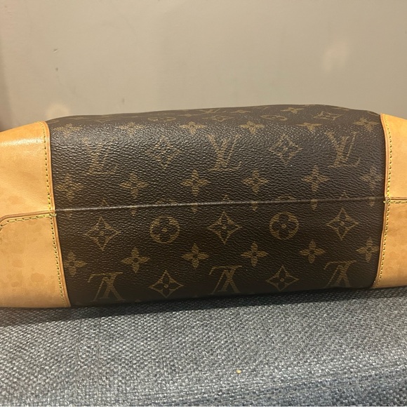 Louis Vuitton Berri PM bag Authentic - Picture 6 of 16